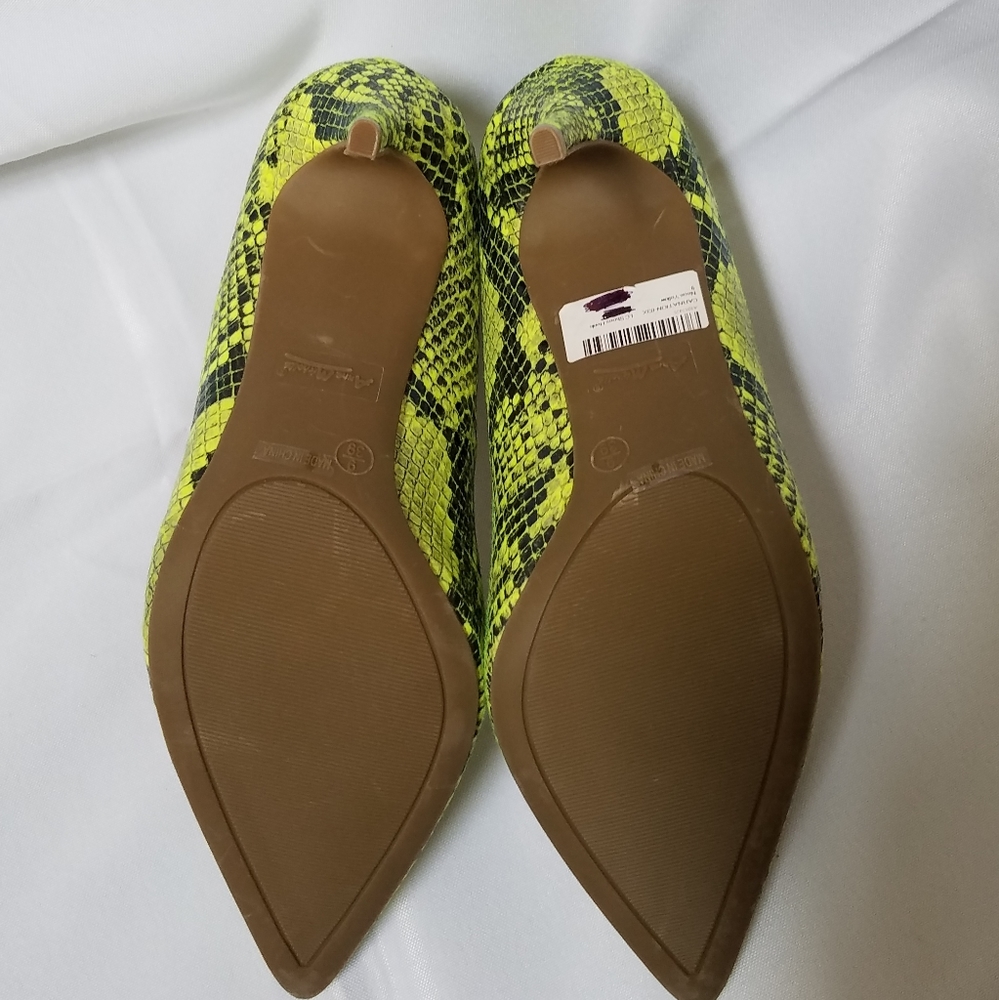 Anne Michelle Green Python Pump Nwob - image 7
